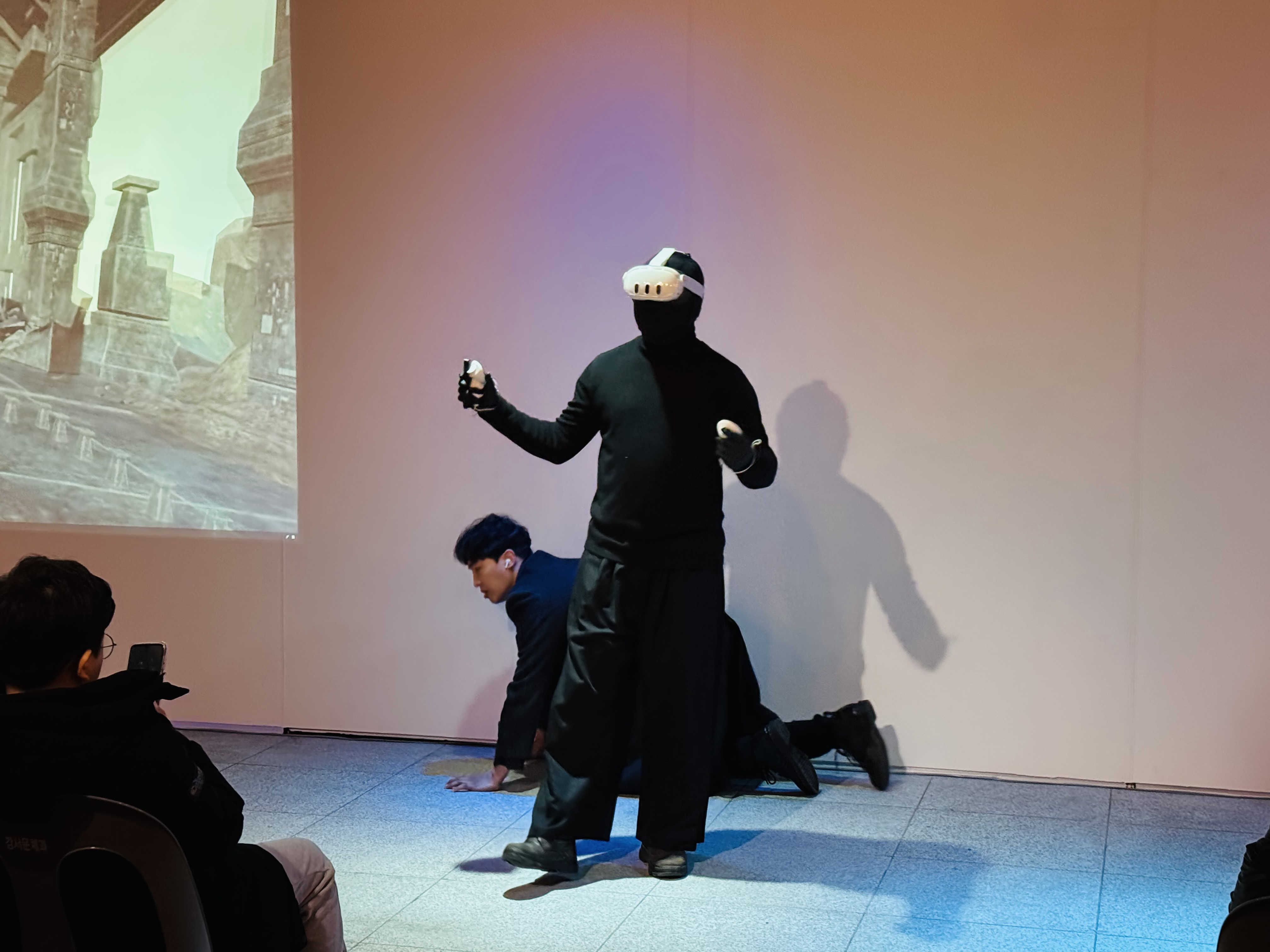 특별기획전 체험형VR퍼포먼스 <프로메테우스展>