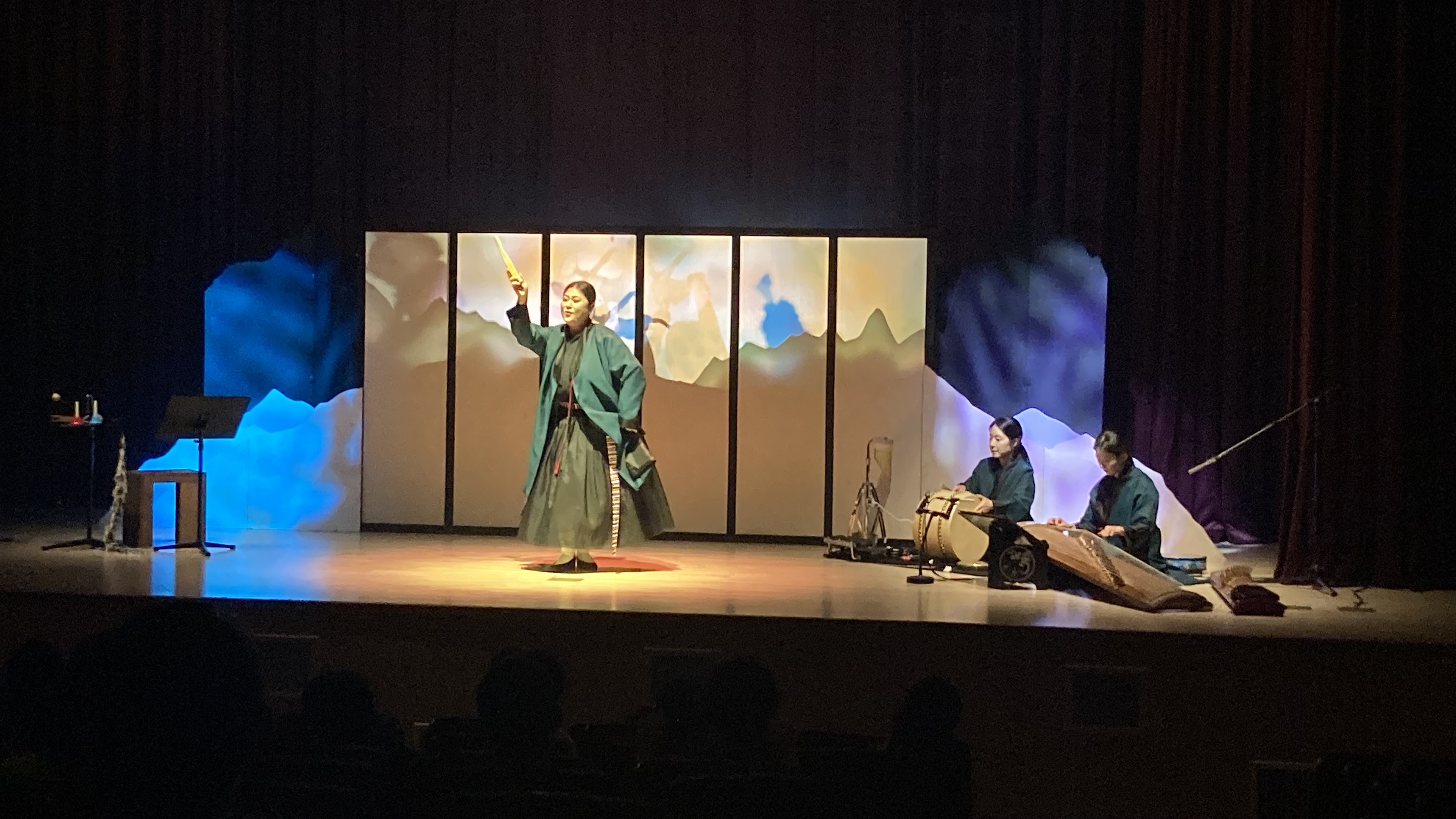 그림자 인형극 <와그르르르 수궁가>